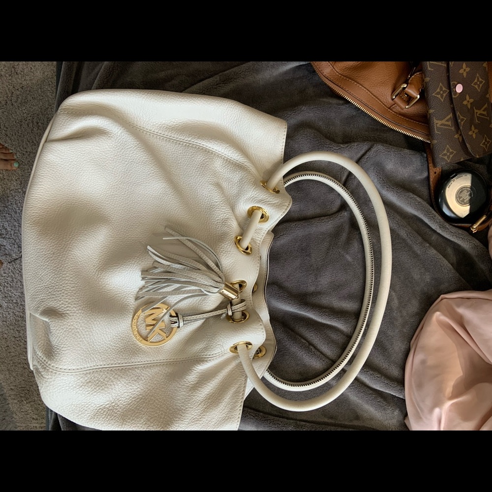 Cream make bag
